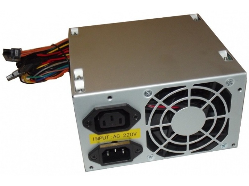 Fuente ATX Generica 600w 24+4 pin Conector SATA y Molex